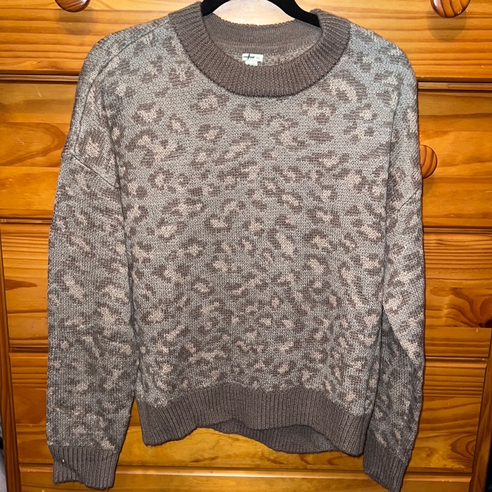 Aerie cheetah print sweater!